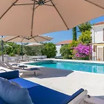 Seaside Family Friendly House With A Swimming Pool Arbanija, Ciovo - 24430 Casa vacanze *