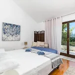 Seaside Family Friendly House With A Swimming Pool Arbanija, Ciovo - 24430 Casa vacanze
