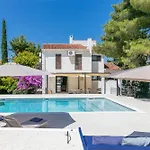 Casa vacanze Seaside Family Friendly House With A Swimming Pool Arbanija, Ciovo - 24430 *