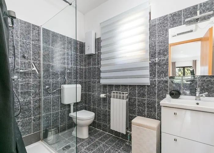 Seaside Family Friendly House With A Swimming Pool Arbanija, Ciovo - 24430 Trogir