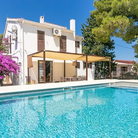 Дом отдыха Seaside Family Friendly House With A Swimming Pool Arbanija, Ciovo - 24430 *