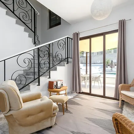 Seaside Family Friendly House With A Swimming Pool Arbanija, Ciovo - 24430 Tatil Evi Trogir