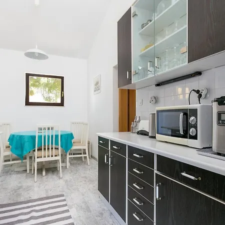 Tatil Evi Seaside Family Friendly House With A Swimming Pool Arbanija, Ciovo - 24430 Trogir